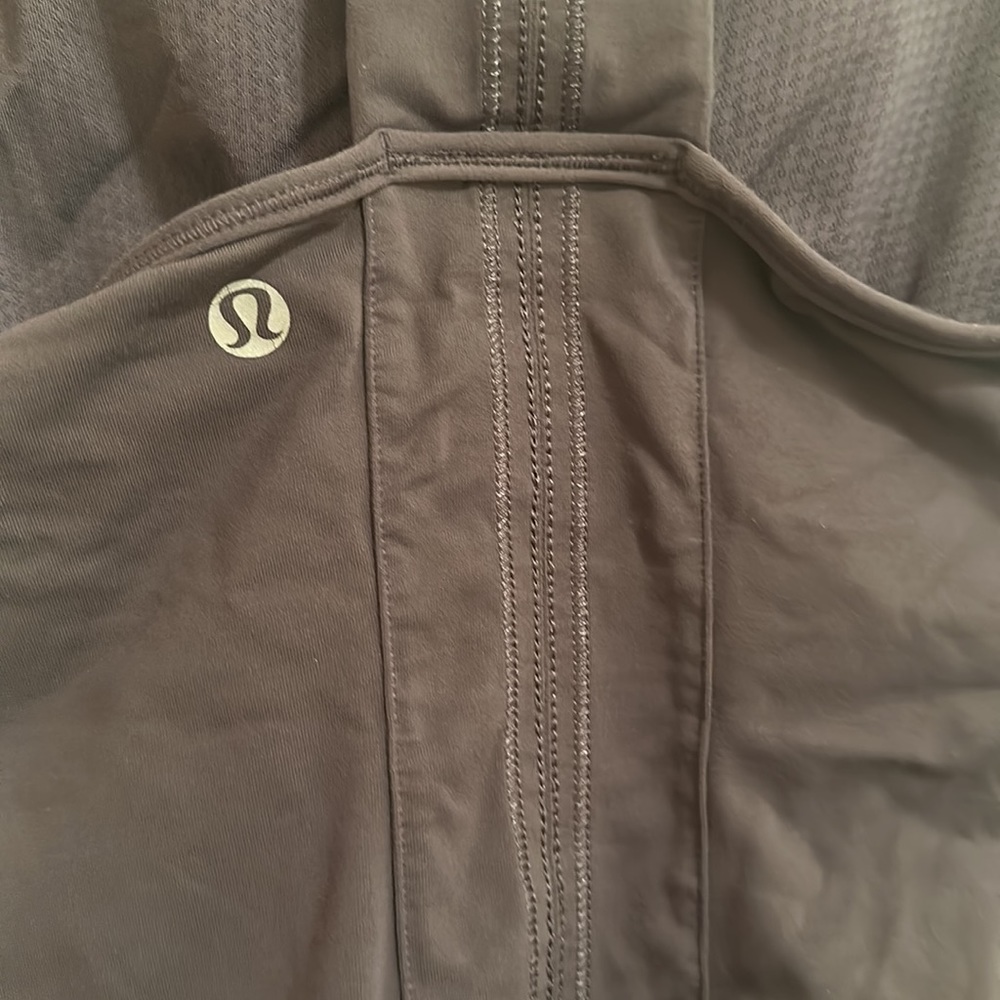 Lululemon women’s workout tank. Racer back